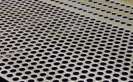 沖(chong)孔網爲什麽(me)會産生磨損(sun)