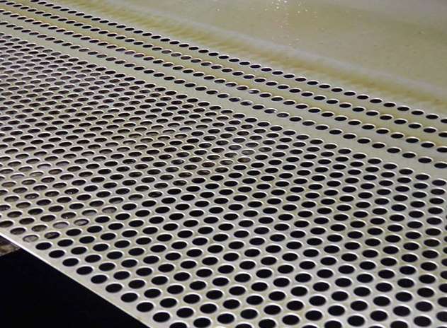 沖孔網(wang)與踏面(mian)彎曲科(kē)學的相(xiang)關性