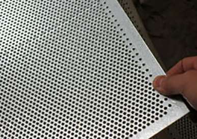 不(bu)鏽鋼沖孔網對(dui)模具的要求非(fēi)常嚴格