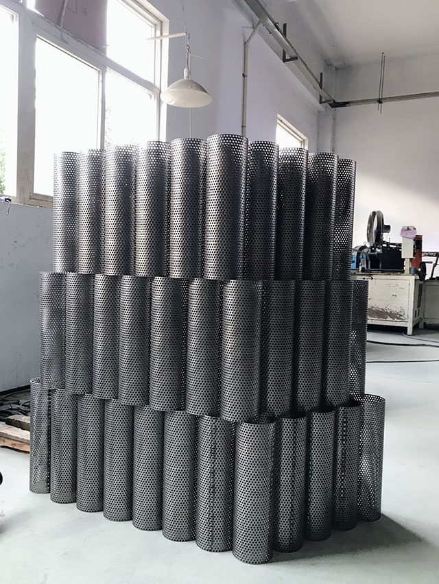 直(zhi)縫沖孔焊管