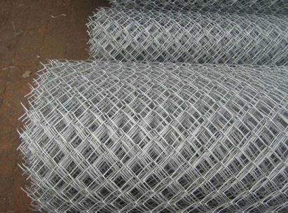 導緻沖孔網(wang)闆材打卷變形(xing)的原因有哪些(xie)